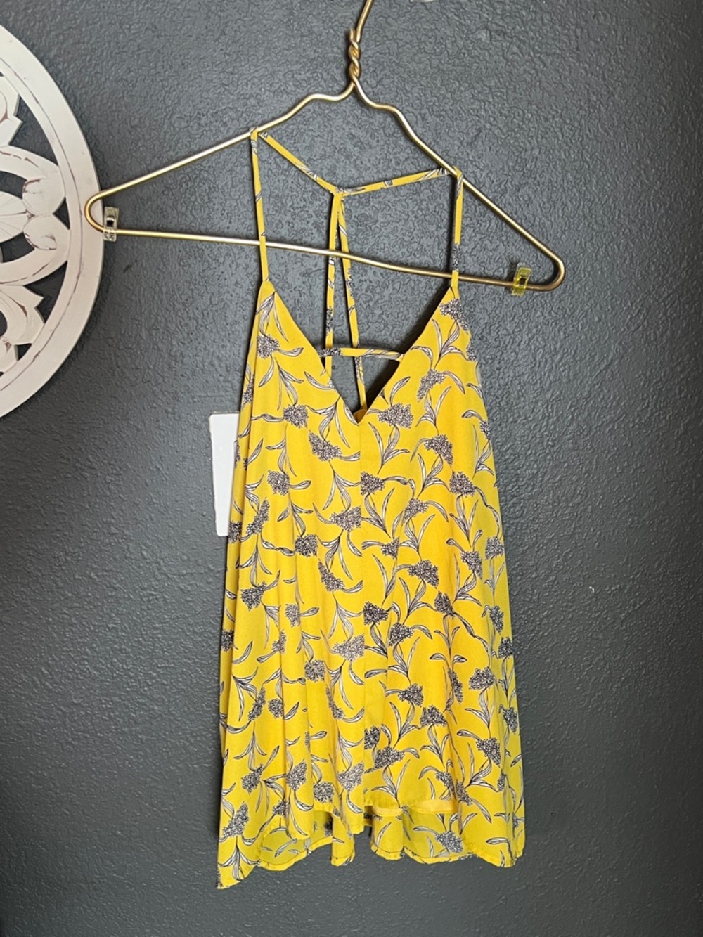 Yellow Floral Strappy V-Neck Tank medium